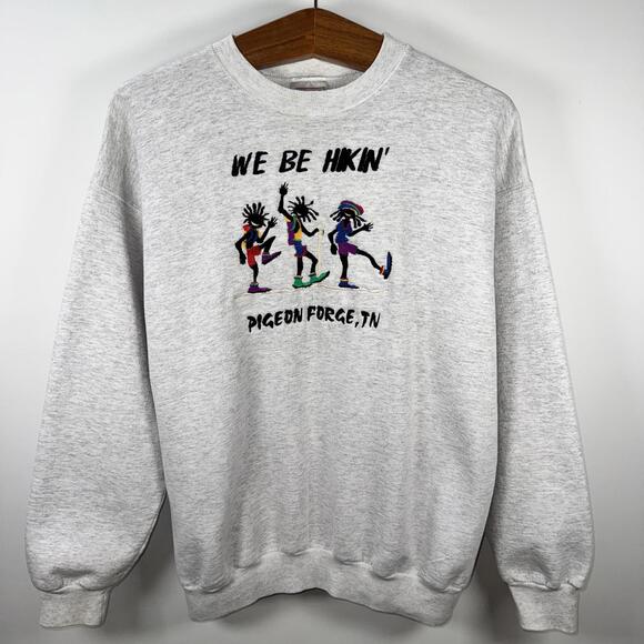 Hanes Other - VTG 90’s Pigeon Forge “We Be Hikin” Ash Grey Crewneck Sweatshirt - L